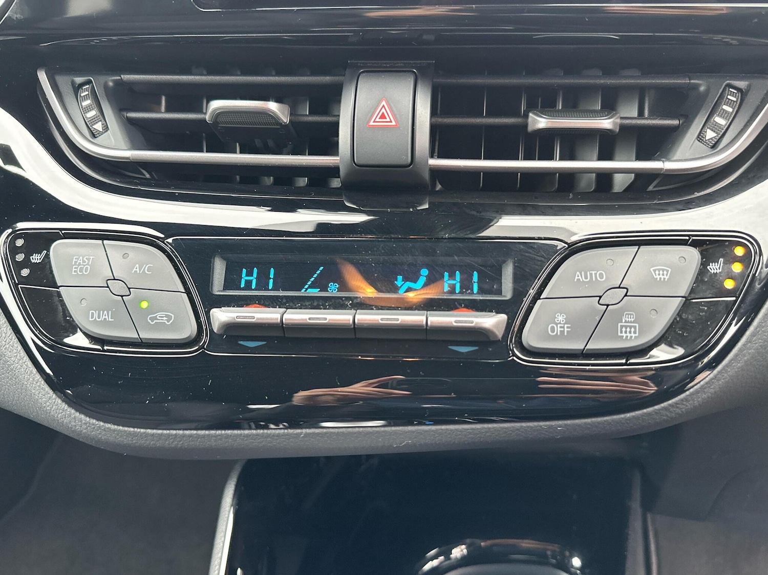 Used Toyota C-HR 2022 for sale - 76296986: Photo 29
