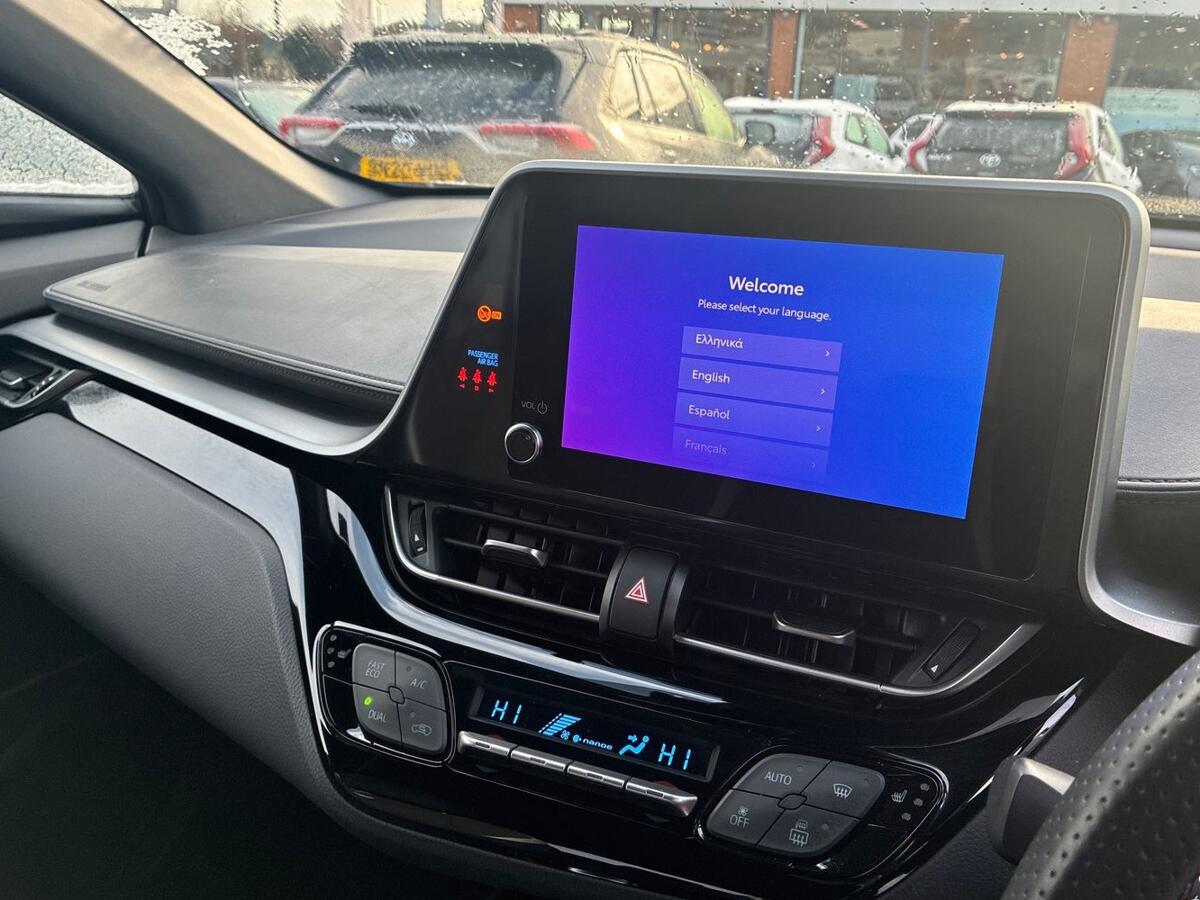 Used Toyota C-HR 2022 for sale - 77575974: Photo 11