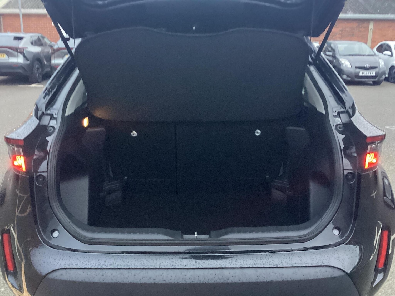 Used Toyota Yaris Cross 2022 for sale - 76474475: Photo 14