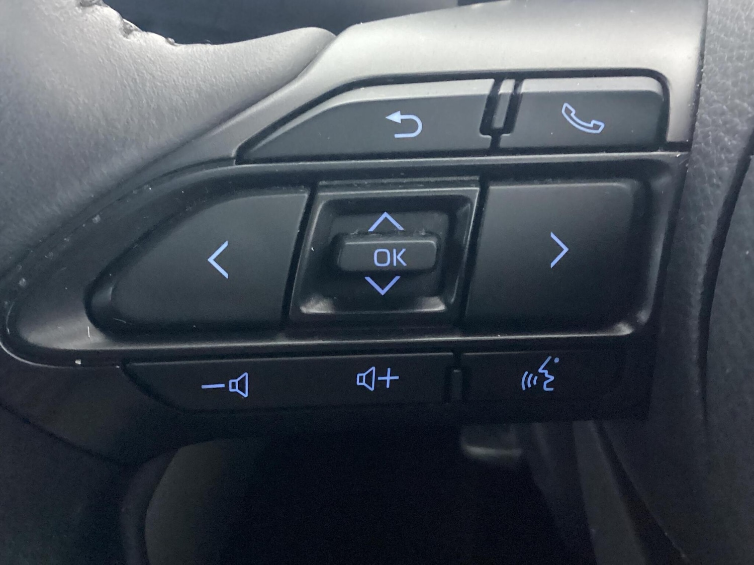 Used Toyota Yaris Cross 2022 for sale - 76474475: Photo 25