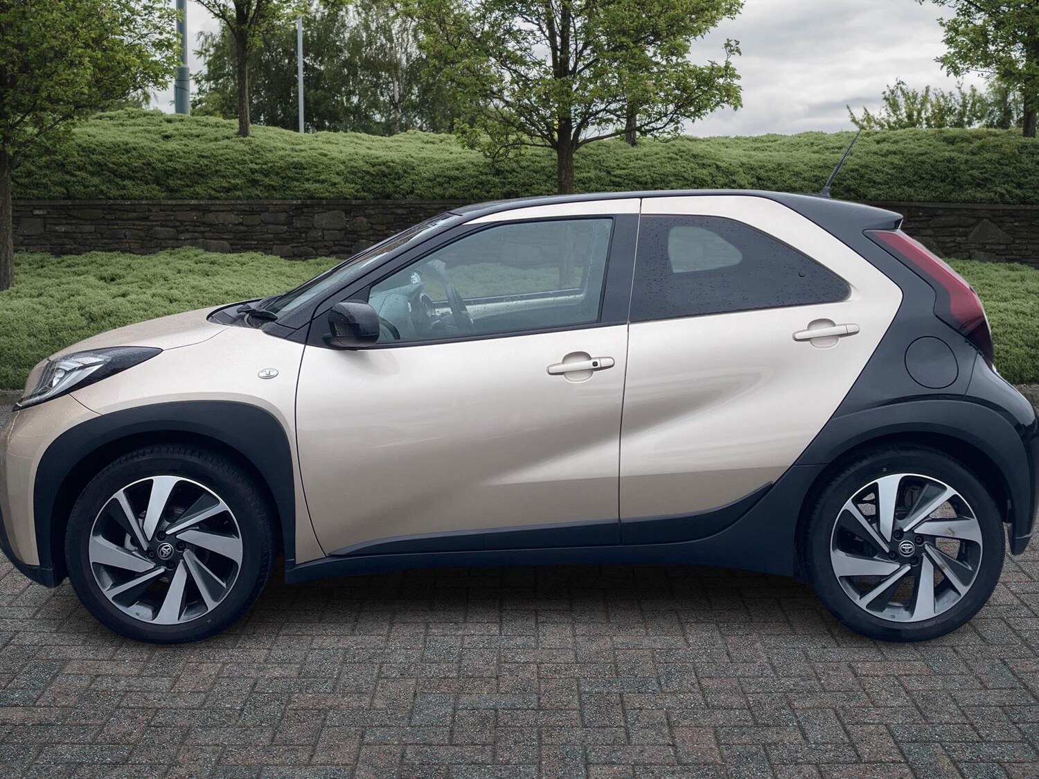 Used Toyota Aygo X 2022 for sale - 75992377: Photo 17