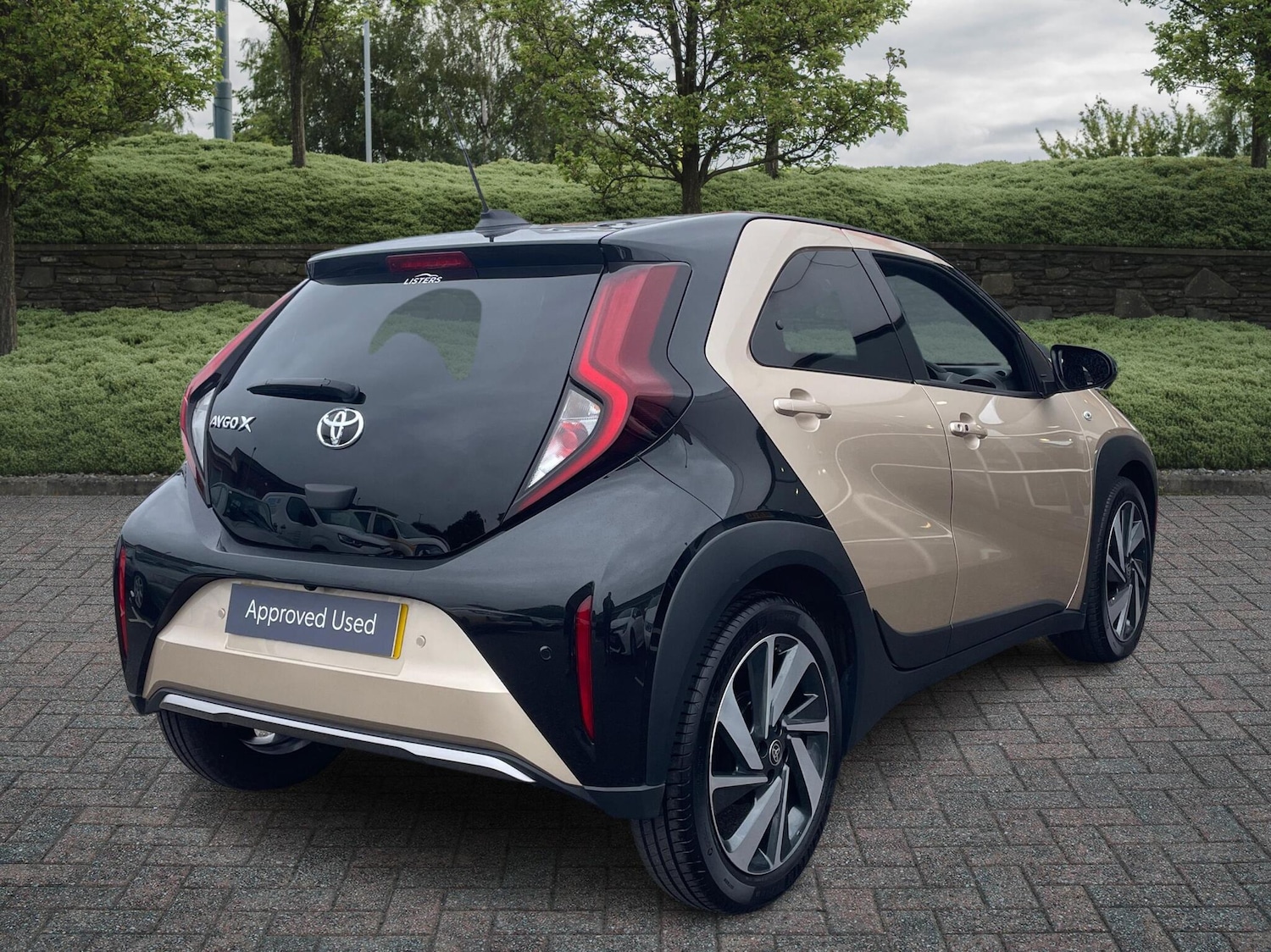 Used Toyota Aygo X 2022 for sale - 75992377: Photo 2