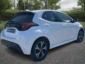 Used Toyota Yaris 2024 for sale - 74136876: Photo