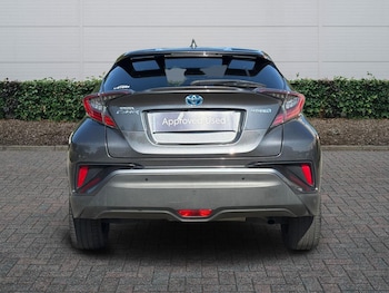 Used Toyota C-HR 2019 for sale - 79013935: Photo