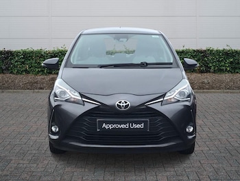 Used Toyota Yaris 2019 for sale - 78102537: Photo