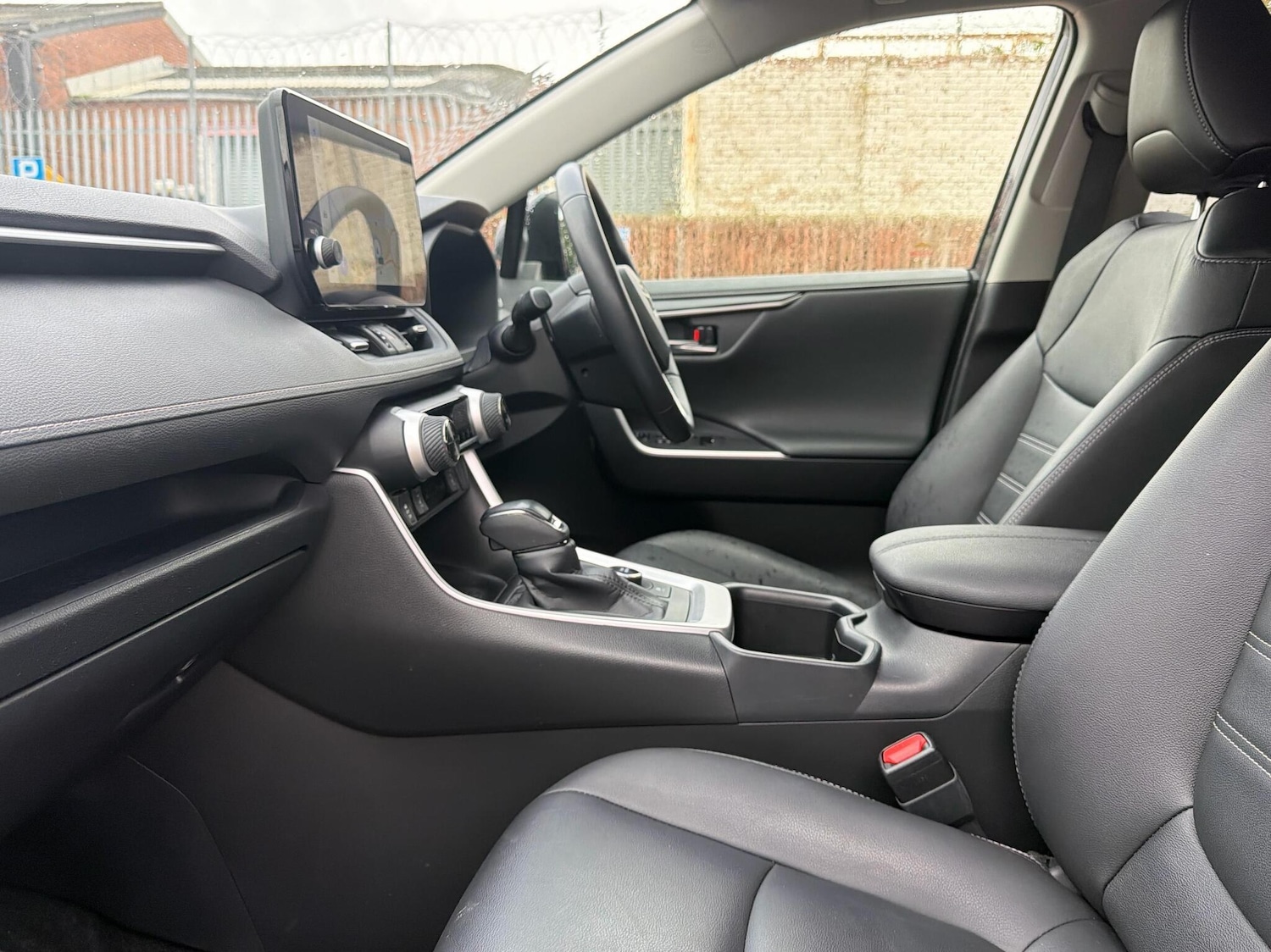 Used Toyota RAV4 2023 for sale - 76378458: Photo 10