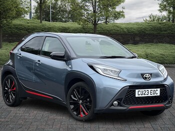2023 (23) - 1.0 VVT-i Undercover 5dr