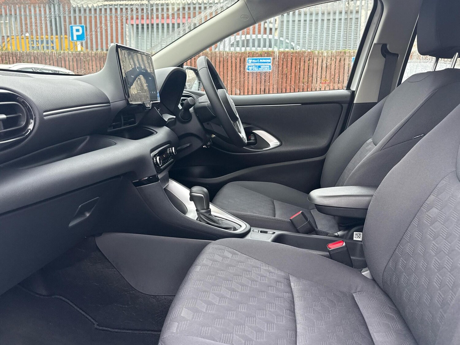 Used Toyota Yaris 2024 for sale - 76176088: Photo 10