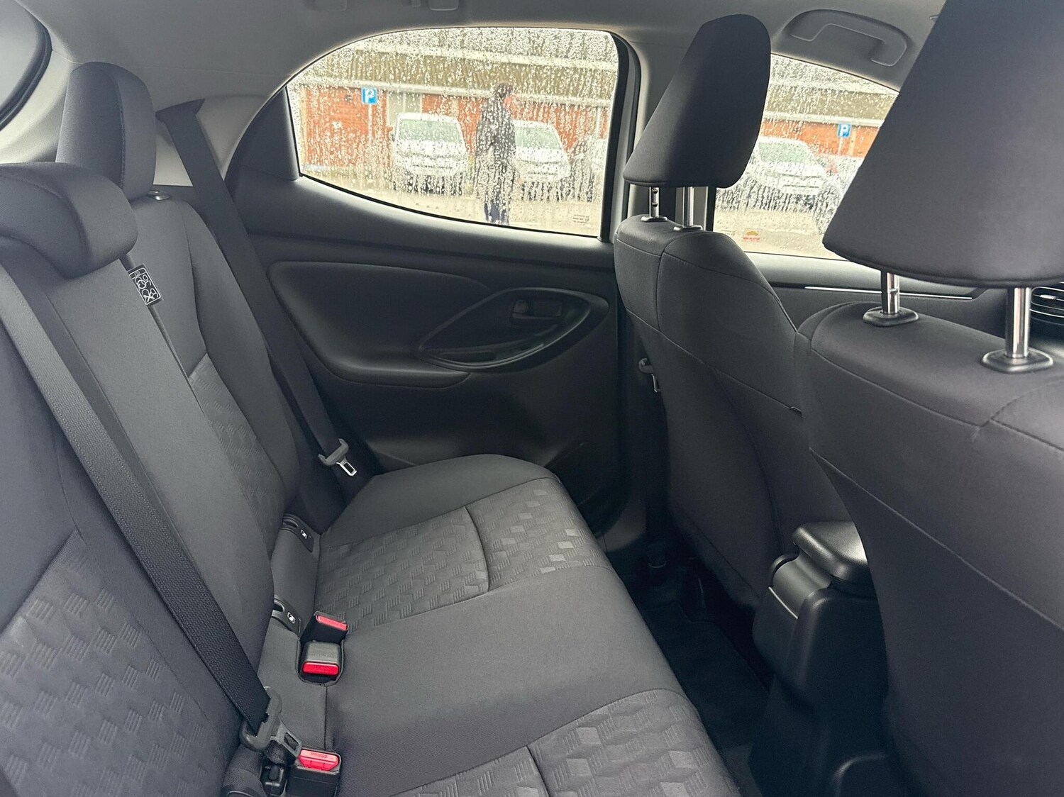 Used Toyota Yaris 2024 for sale - 76176088: Photo 13