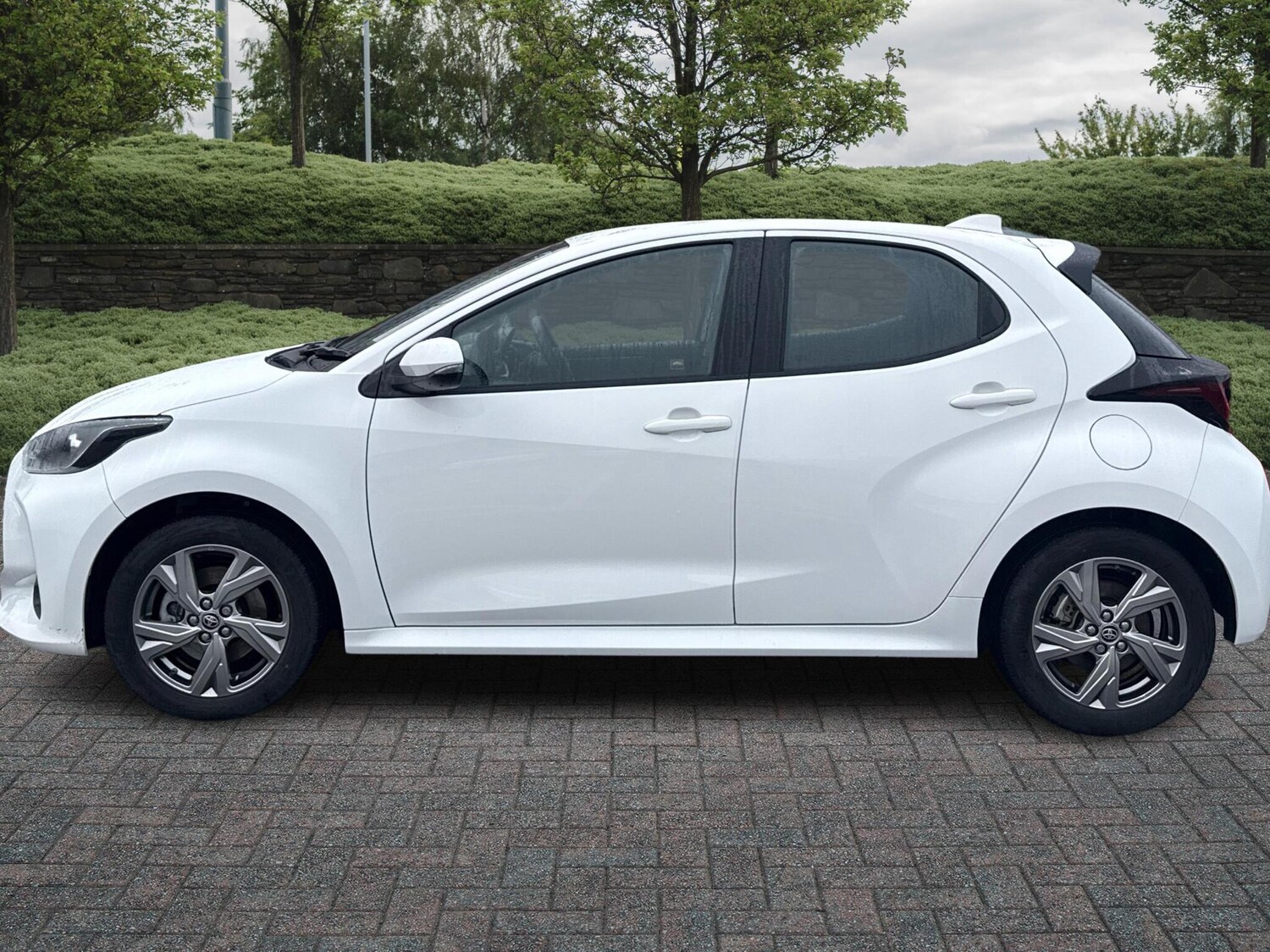 Used Toyota Yaris 2024 for sale - 76176088: Photo 17