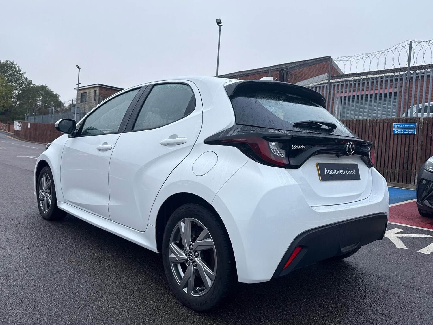 Used Toyota Yaris 2024 for sale - 76176088: Photo 23