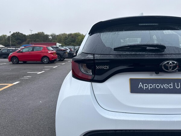 Used Toyota Yaris 2024 for sale - 76176088: Photo 25