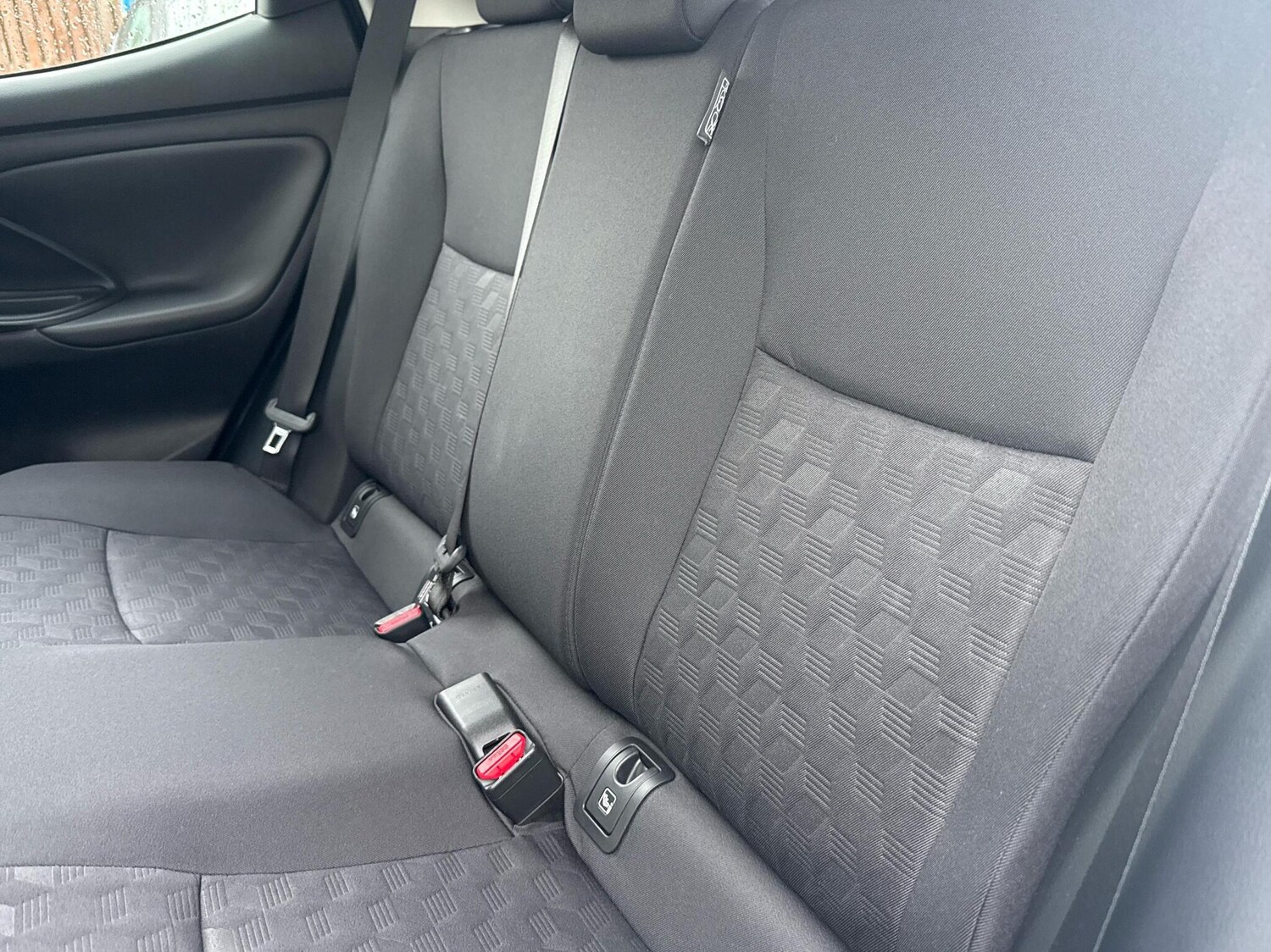 Used Toyota Yaris 2024 for sale - 76176088: Photo 28