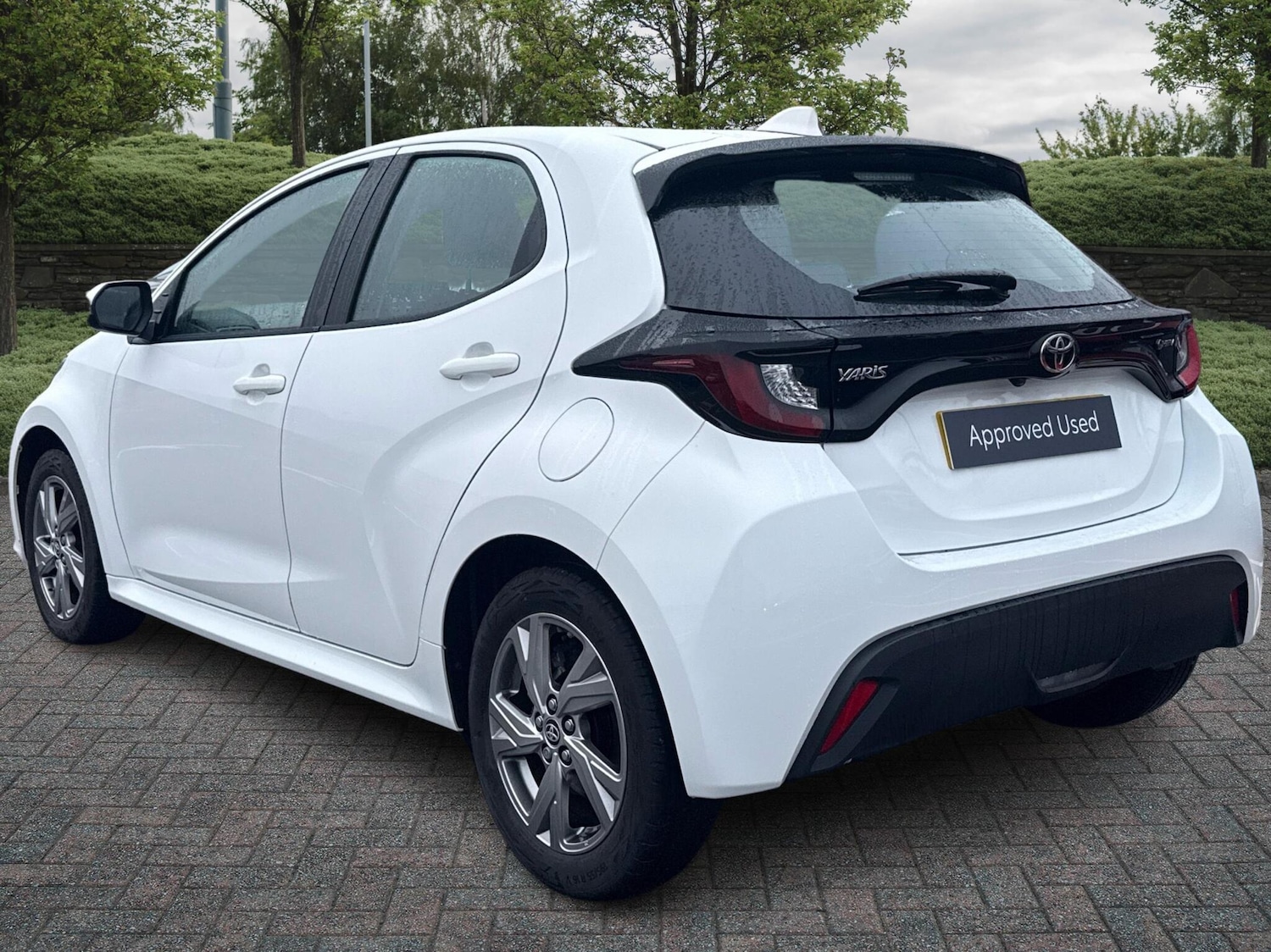 Used Toyota Yaris 2024 for sale - 76176088: Photo 4