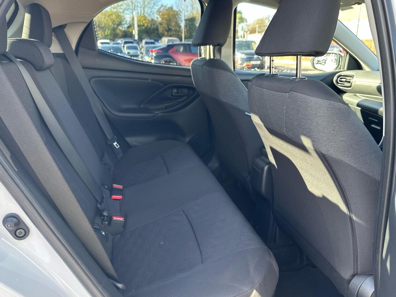 Used Toyota Yaris 2024 for sale - 76419876: Photo 13