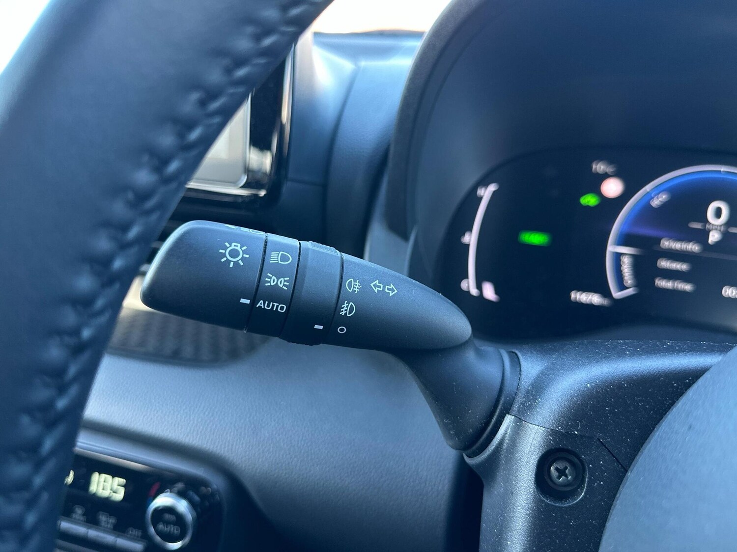 Used Toyota Yaris 2024 for sale - 76419876: Photo 24