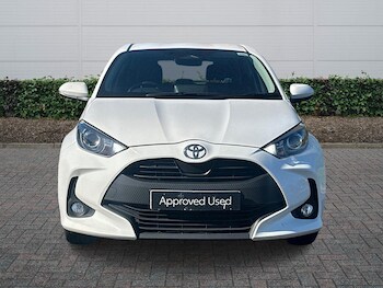 Used Toyota Yaris 2024 for sale - 78102534: Photo