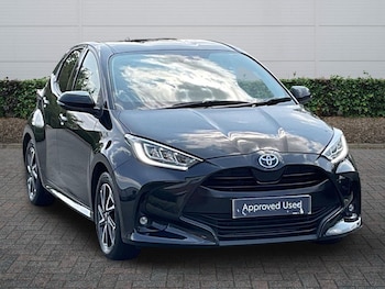 Used Toyota Yaris 2023 for sale - 79281083: Photo