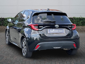 Used Toyota Yaris 2023 for sale - 79281083: Photo