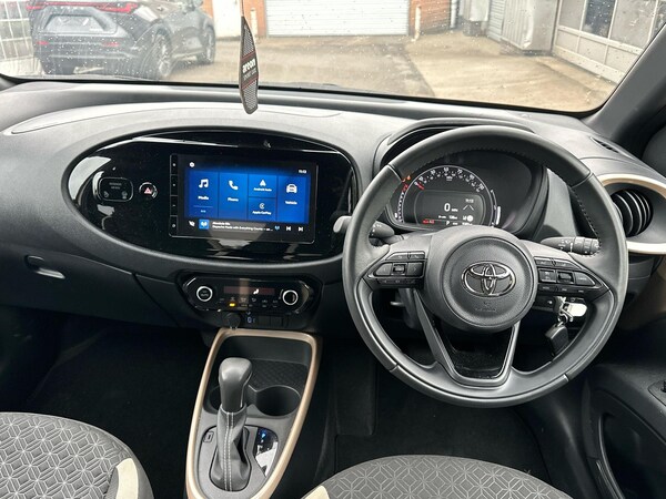 Used Toyota Aygo X 2024 for sale - 76309304: Photo 5