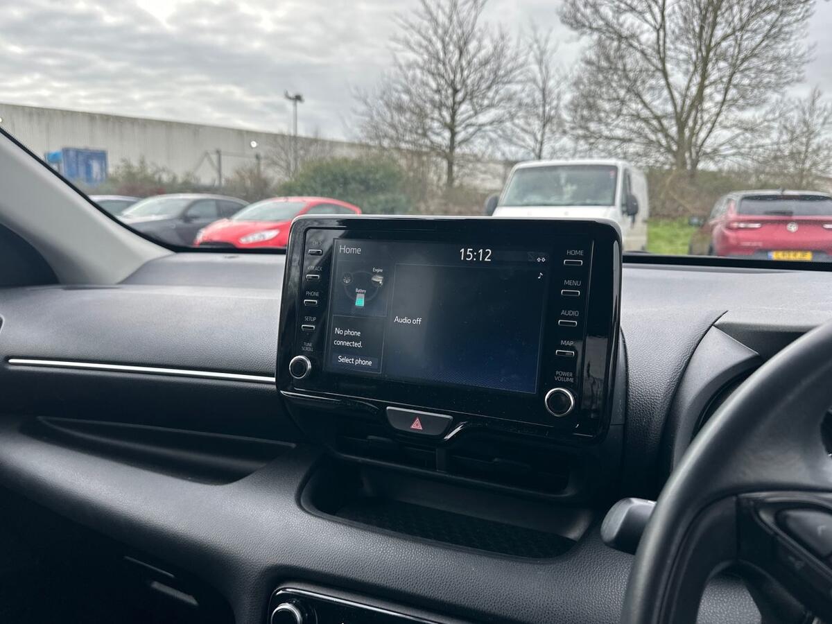 Used Toyota Yaris 2022 for sale - 77840958: Photo 11