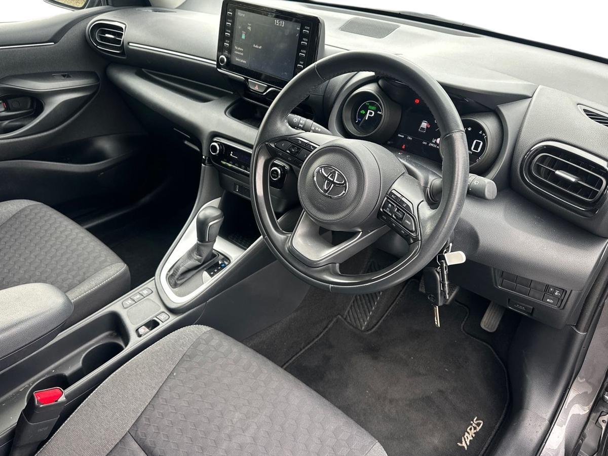 Used Toyota Yaris 2022 for sale - 77840958: Photo 12