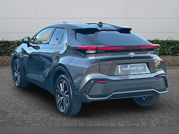 Used Toyota C-HR 2025 for sale - 77587919: Photo