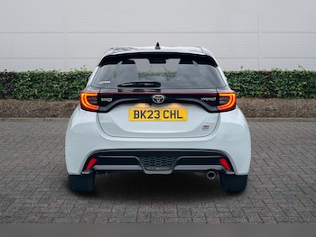 Used Toyota Yaris 2023 for sale - 77724950: Photo