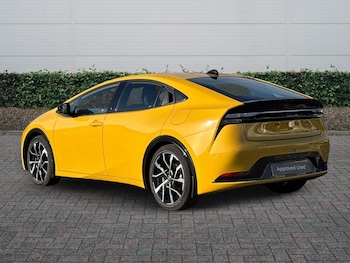 Used Toyota Prius 2025 for sale - 77587942: Photo