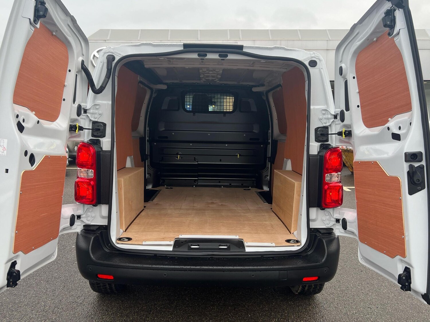 Used Toyota ProAce 2023 for sale - 77587960: Photo 14