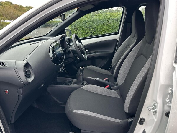 Used Toyota Aygo X 2024 for sale - 75742500: Photo 10