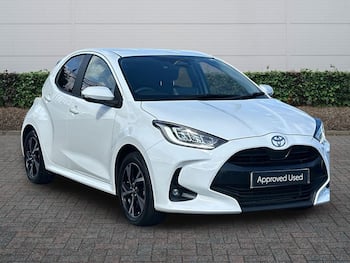 Used Toyota Yaris 2024 for sale - 79678175: Photo