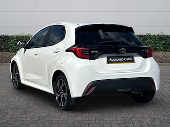 Used Toyota Yaris 2024 for sale - 79678175: Photo