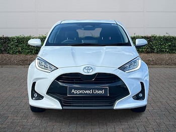 Used Toyota Yaris 2024 for sale - 79678175: Photo