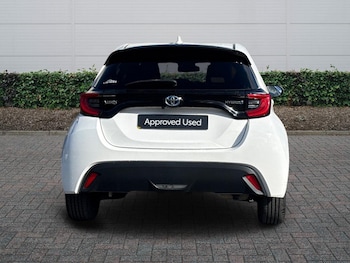 Used Toyota Yaris 2020 for sale - 77941483: Photo