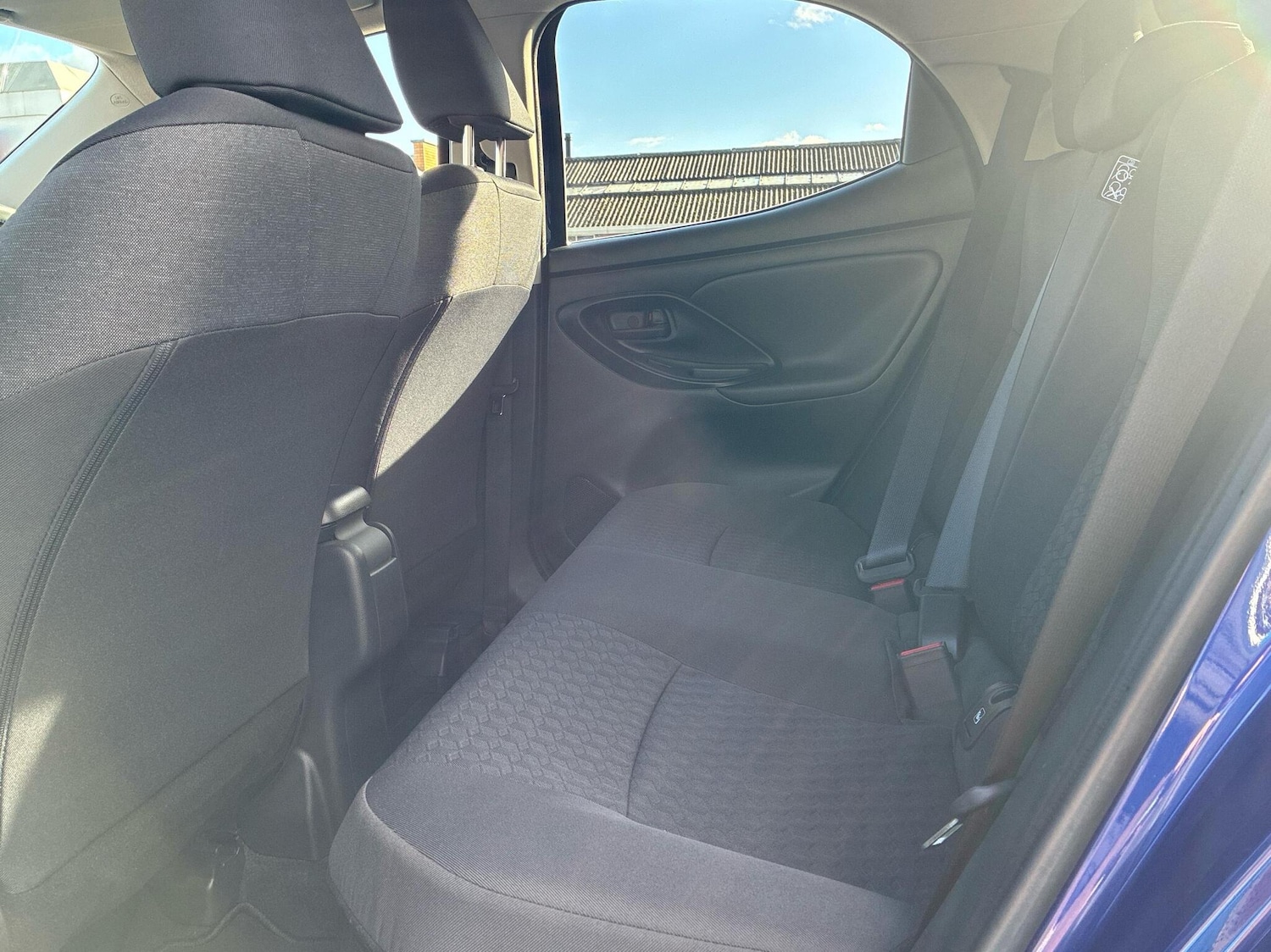 Used Toyota Yaris 2023 for sale - 76318673: Photo 12