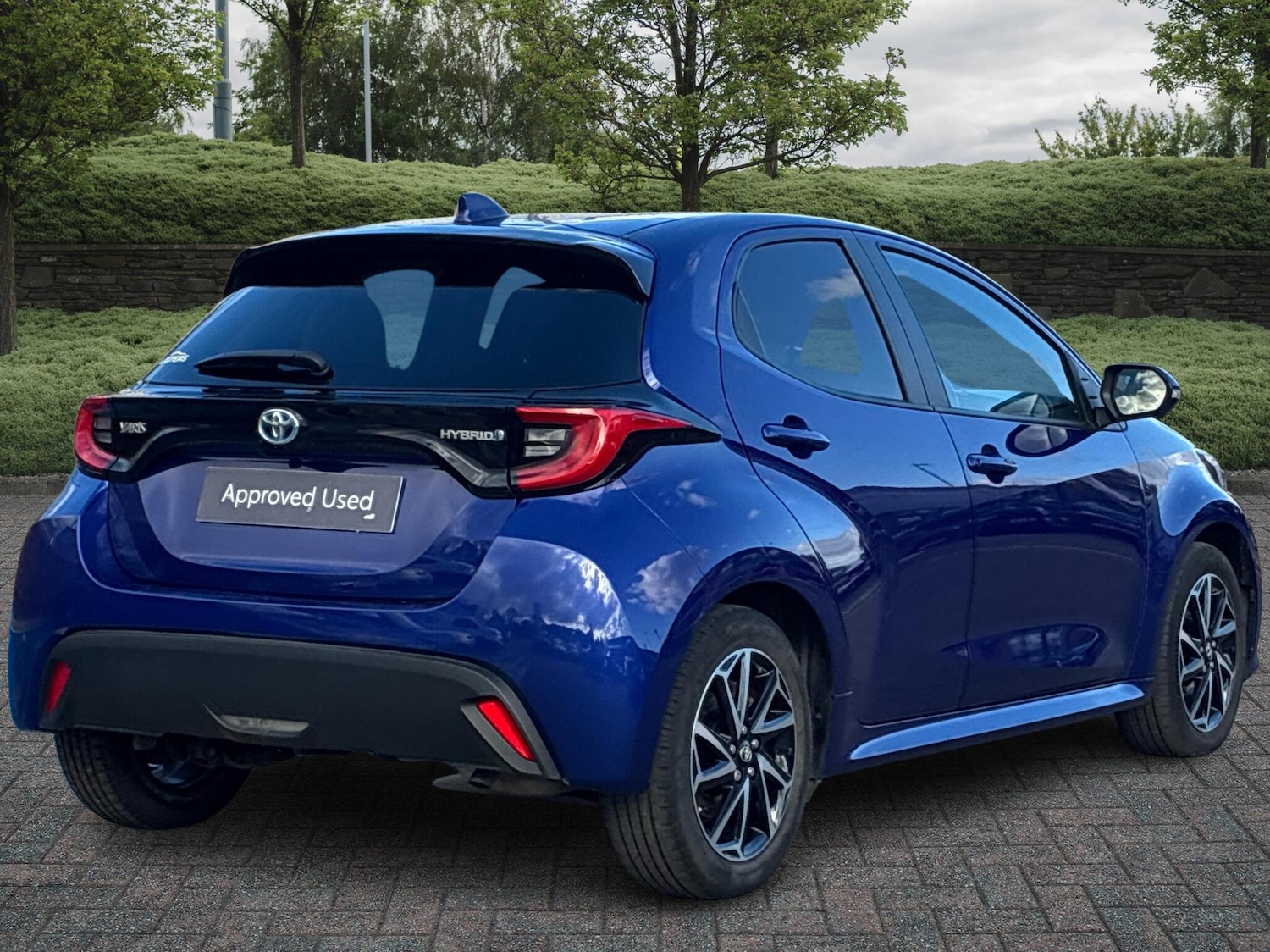 Used Toyota Yaris 2023 for sale - 76318673: Photo 2
