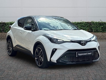 Used Toyota C-HR 2023 for sale - 77884884: Photo