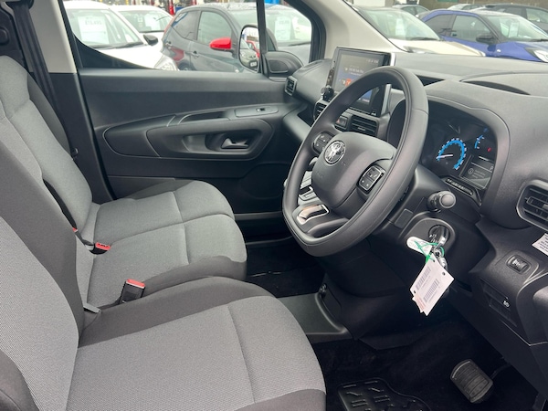 Used Toyota ProAce 2023 for sale - 75340723: Photo 11