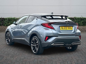 Used Toyota C-HR 2023 for sale - 77724934: Photo