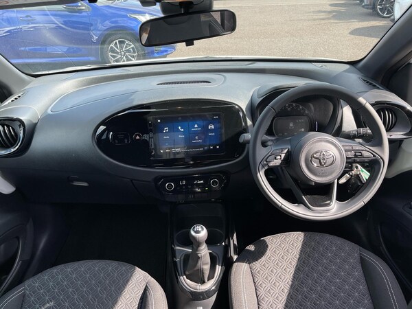 Used Toyota Aygo X 2025 for sale - 75226952: Photo 30