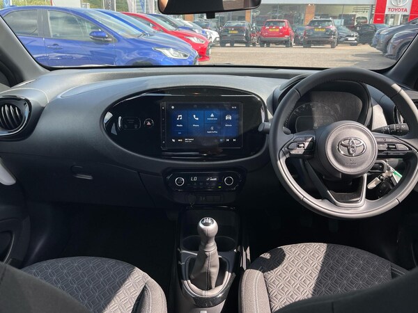 Used Toyota Aygo X 2025 for sale - 75226952: Photo 5