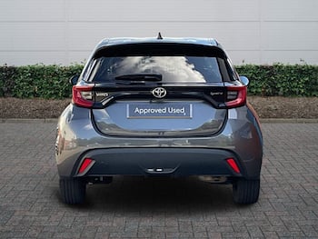 Used Toyota Yaris 2024 for sale - 79466007: Photo