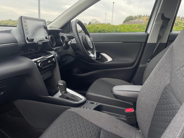 Used Toyota Yaris 2024 for sale - 76061643: Photo 10