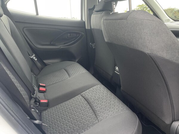 Used Toyota Yaris 2024 for sale - 76061643: Photo 13