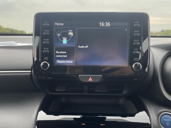 Used Toyota Yaris 2024 for sale - 76061643: Photo 7