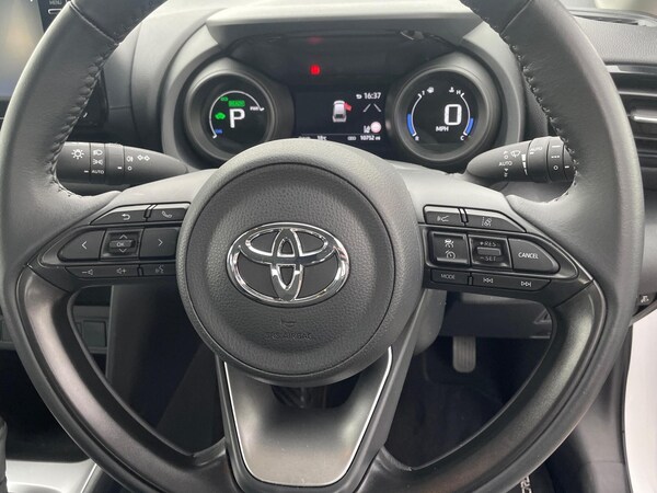 Used Toyota Yaris 2024 for sale - 76061643: Photo 8
