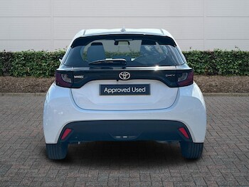 Used Toyota Yaris 2024 for sale - 78036251: Photo