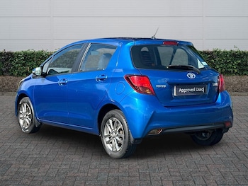 Used Toyota Yaris 2015 for sale - 78449679: Photo