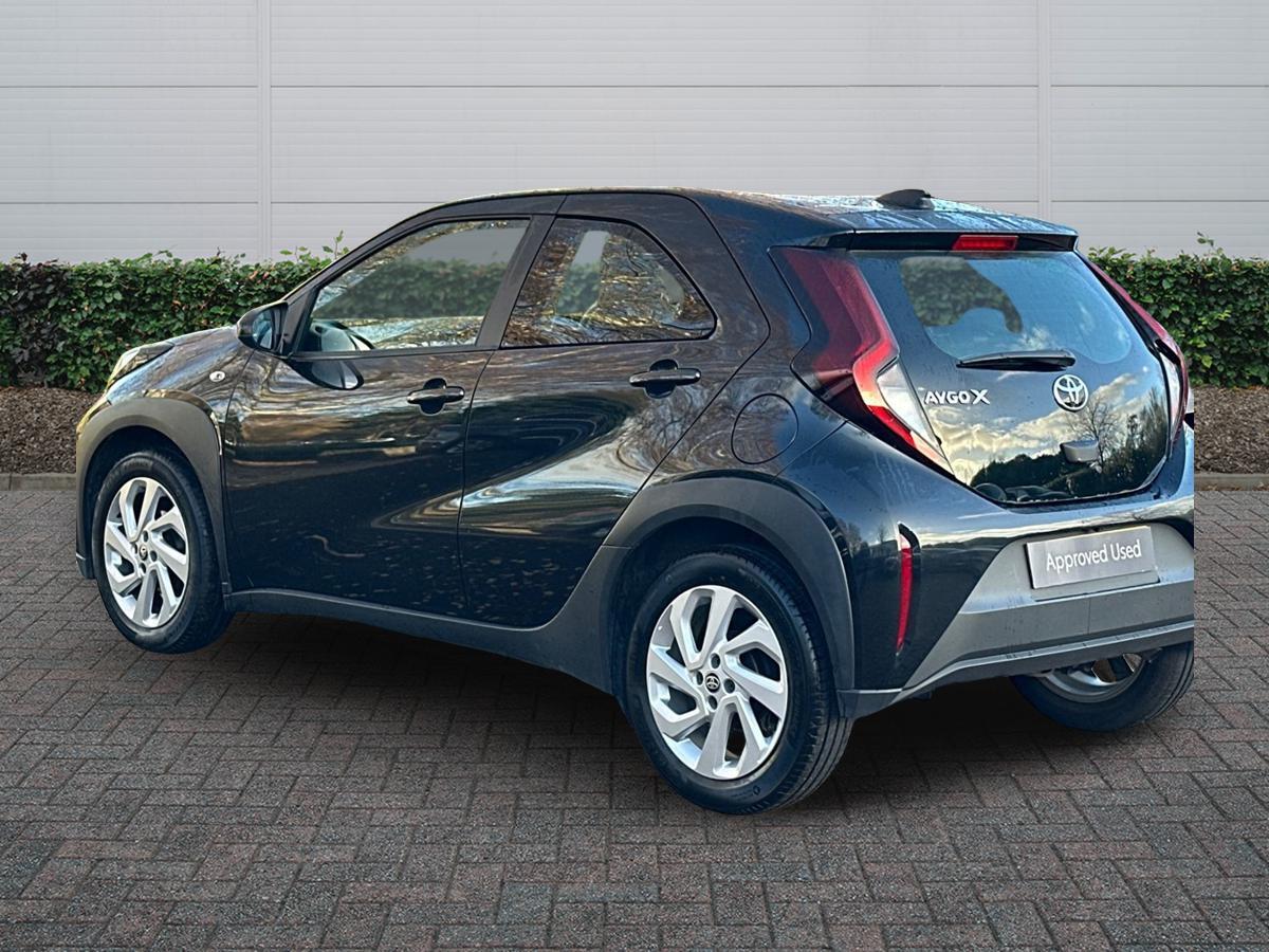 Used Toyota Aygo X 2023 for sale - 76800485: Photo 2